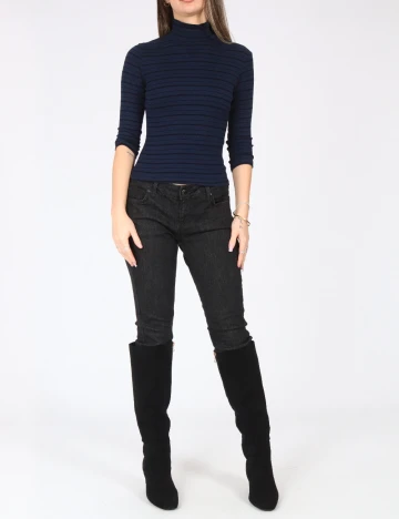 Bluza Bershka, bleumarin/negru Albastru