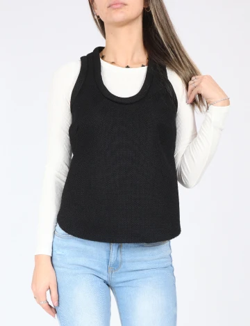 Maiou Zara, negru Negru