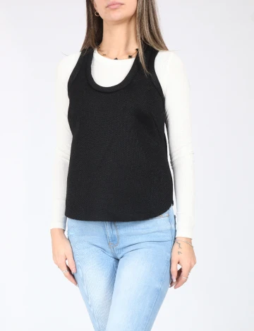 Maiou Zara, negru Negru