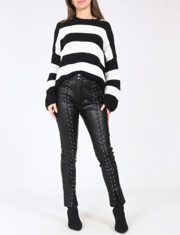 
						Pantaloni Bershka, negru