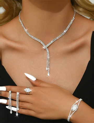 Set bijuterii SHEIN, argintiu Gri