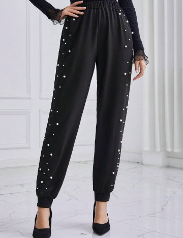 
						Pantaloni SHEIN, negru