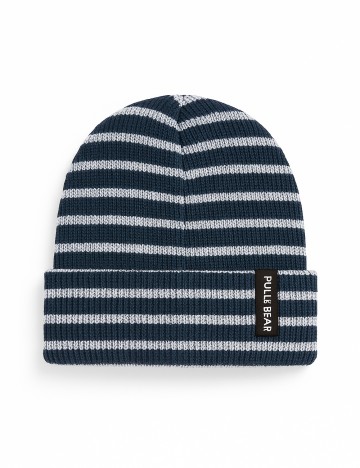 
						Caciula Pull&Bear, gri/alb