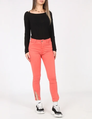 Pantaloni Bershka, roz Roz