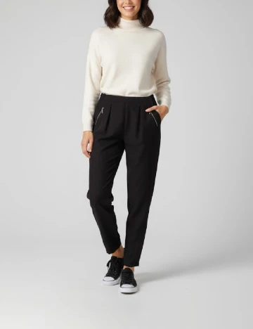 Pantaloni Bershka, negru Negru