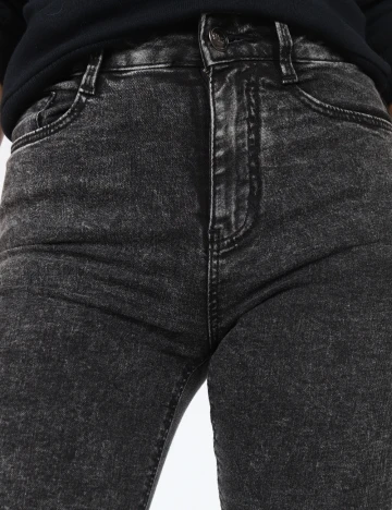 Blugi Bershka, gri inchis Gri