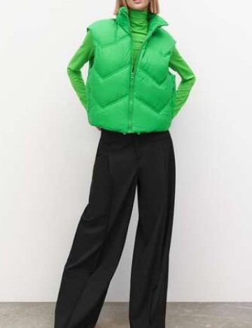 
						Vesta oversize Zara, verde