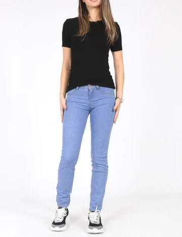 Blugi Bershka, albastru Albastru