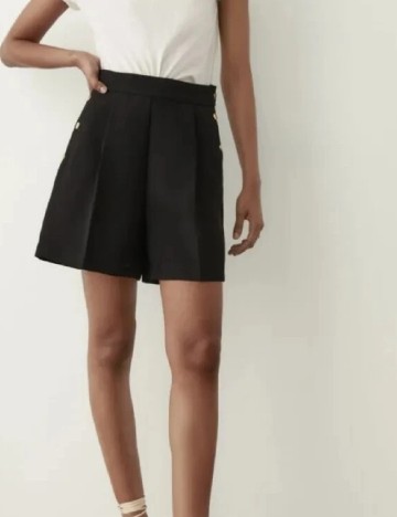 
						Pantaloni scurti Zara, negru