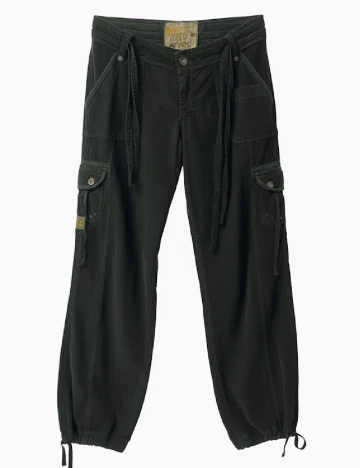 Pantaloni Bershka, verde