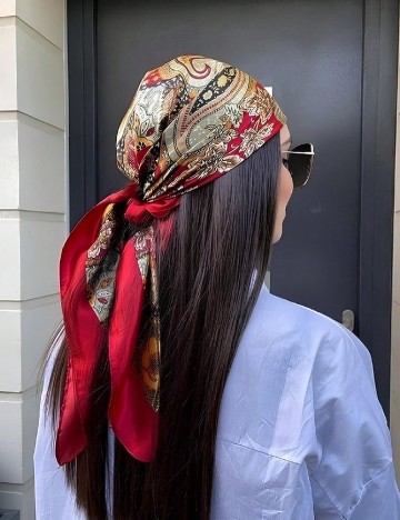 
						Esarfa SHEIN, mix culori