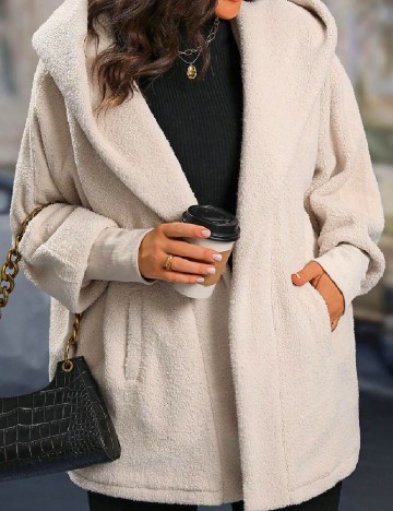 
						Jacheta SHEIN CURVE, crem