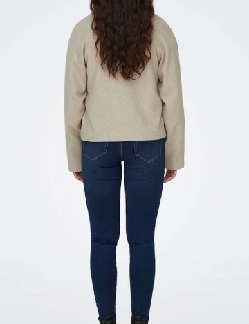 Jacheta Jacqueline de Yong, bej Crem