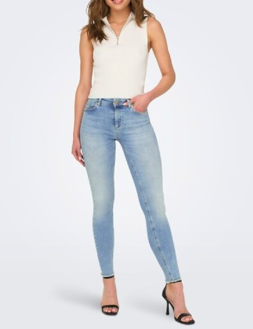 
						Blugi Only, albastru