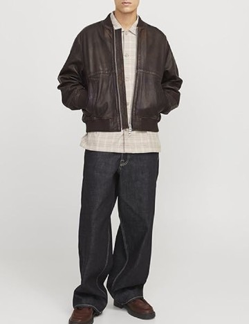 
						Jacheta Jack&Jones, maro