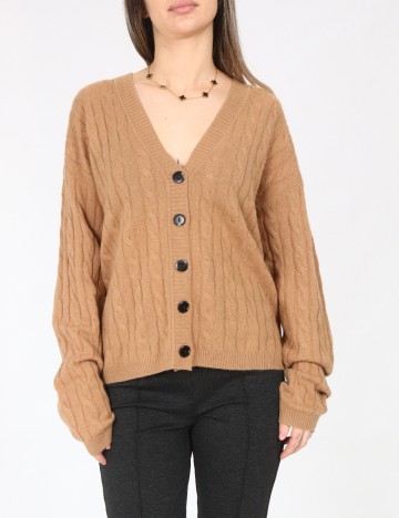 
						Cardigan C&A, maro
