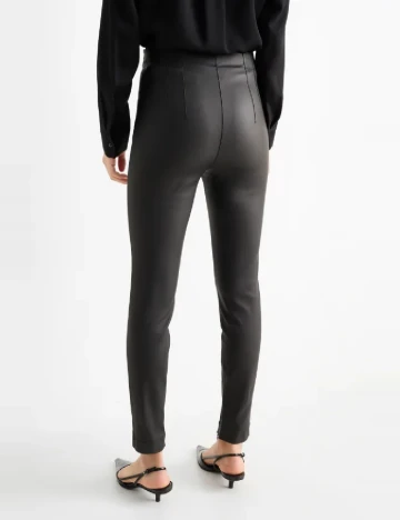 Pantaloni C&A, negru