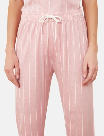 Pijama TRENDYOL, roz/alb Roz