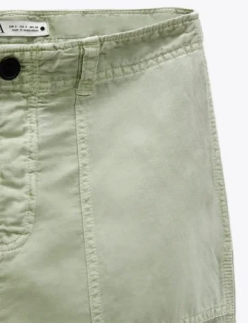 Pantaloni Zara, verde Verde