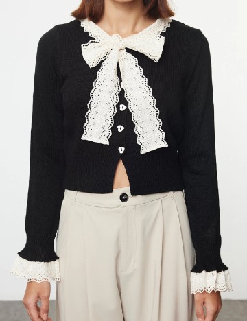 
						Cardigan TRENDYOL, negru/alb