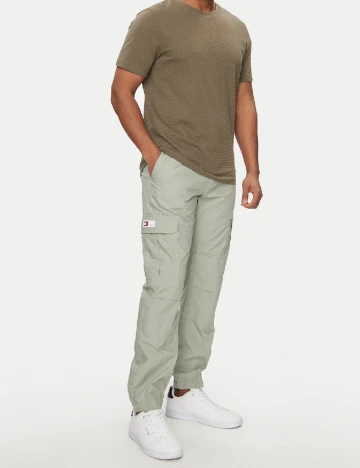 Pantaloni Tommy Jeans, verde