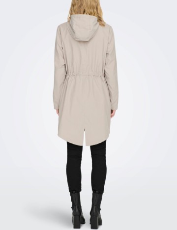 Jacheta Jacqueline de Yong, bej