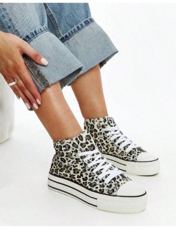 
						Tenisi SHEIN, animal print