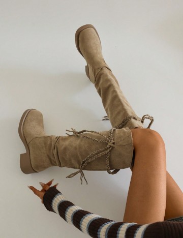 
						Cizme SHEIN, maro deschis