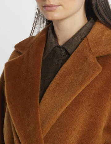 Palton Marella, maro