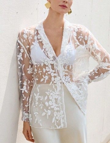 
						Camasa Aveloria, alb