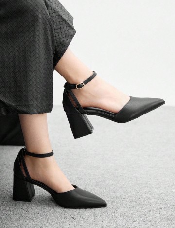 
						Pantofi Cuccoo, negru