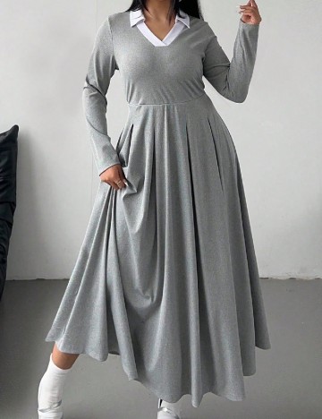 
						Rochie medie SHEIN CURVE, gri