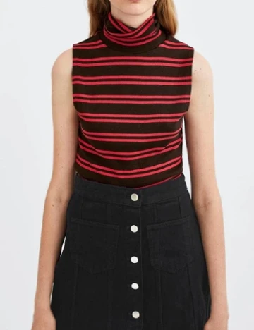 Bluza Zara, negru/rosu