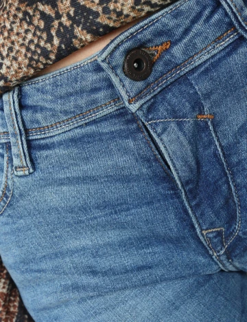 Blugi Bershka, albastru