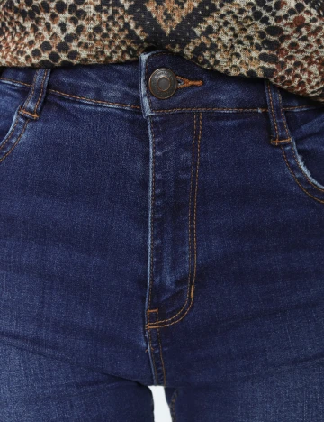 Blugi Bershka, albastru