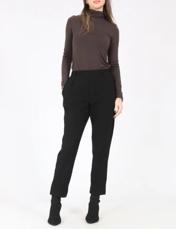 Pantaloni Bershka, negru