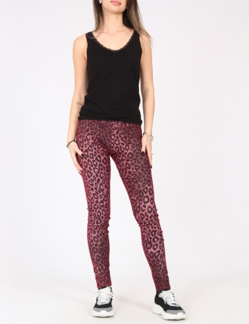 
						Colanti Bershka, rosu