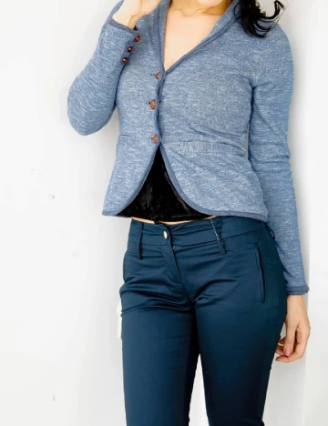 Jacheta Zara, albastru