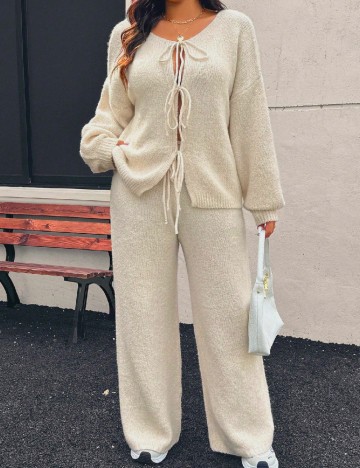 
						Compleu SHEIN CURVE, crem