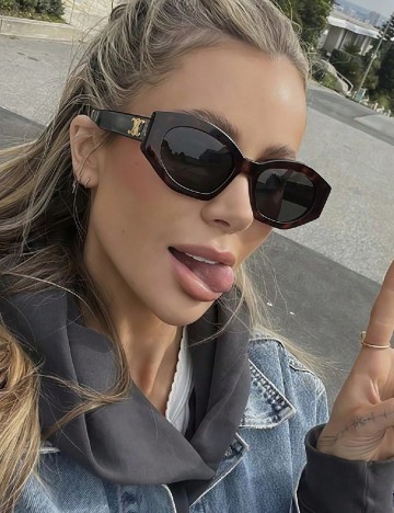 
						Ochelari de soare SHEIN, animal print