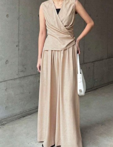 
						Compleu Friful, crem