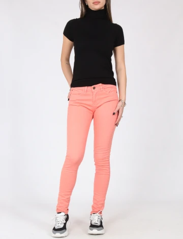 Blugi Pull&Bear, roz