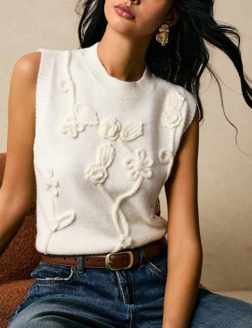 Vesta Poeselle, ecru