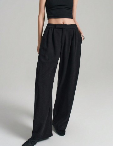 
						Pantaloni SHEIN, negru