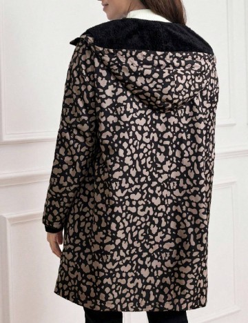 Geaca SHEIN Maternity, animal print