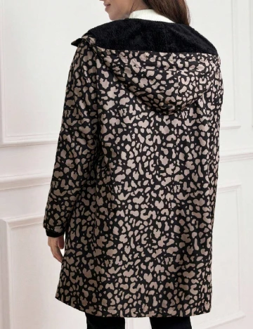 Geaca SHEIN Maternity, animal print