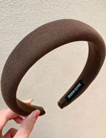 Coronita SHEIN, maro