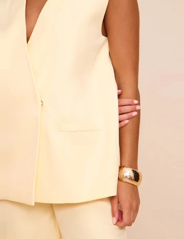 Vesta PrettyLittleThing, galben