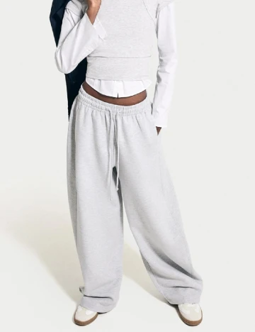 Pantaloni Bershka, gri