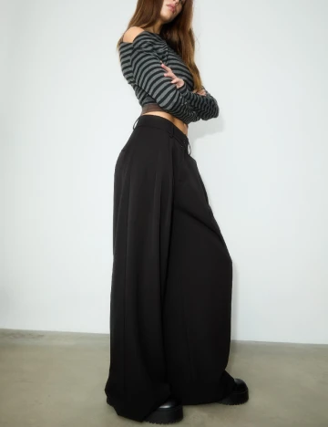 Pantaloni Stradivarius Teen, negru